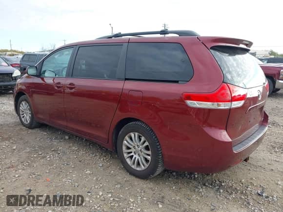 2013 Toyota Sienna XLE AAS with VIN 5TDYK3DC0DS282713, listed as a IAAI auction lot 43462636 with 247,177 mi miles and . Bid and sale history available at DreamBid. Image 3.