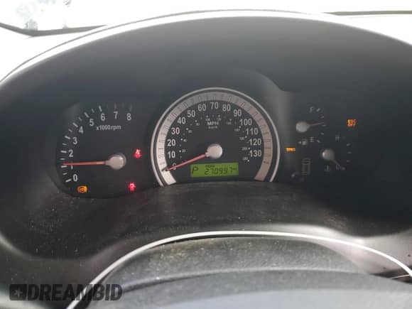 2007 Hyundai Entourage GLS with VIN KNDMC233076019620, listed as a Copart auction lot 82225025 with 270,997 mi miles and Salvage title. Bid and sale history available at DreamBid. Image 9.