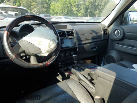2011 Dodge Nitro Heat with VIN 1D4PT4GX7BW606656, listed as a Copart auction lot 58949295 with 95,496 mi miles and Salvage title. Bid and sale history available at DreamBid. Image 8.