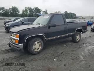 1997 Chevrolet Silverado 1500 with VIN 1GCEC14R2VZ207259, listed as a Copart auction lot 67120915 with 193,827 mi miles and Salvage title. Bid and sale history available at DreamBid. Image 1.