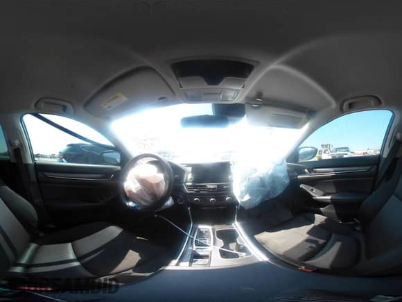 2022 Honda Accord с VIN 1HGCV3F10NA004634, выставлен на аукционе IAAI как лот 43076777 с пробегом 63 973 миль миль и . История ставок и продаж доступна на DreamBid. Изображение 18.