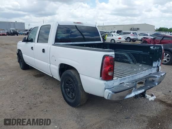 2005 Chevrolet Silverado 1500 LS с VIN 2GCEC13T351239322, выставлен на аукционе IAAI как лот 42450946 с пробегом Не указан миль и . История ставок и продаж доступна на DreamBid. Изображение 3.