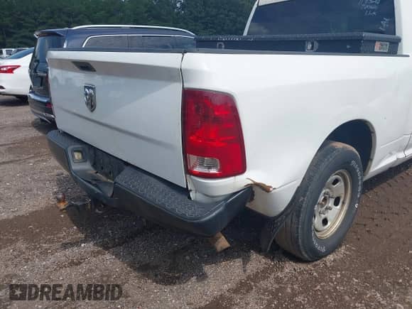 2016 Ram 1500 Express with VIN 1C6RR6FTXGS119326, listed as a IAAI auction lot 42610349 with 220,177 mi miles and . Bid and sale history available at DreamBid. Image 6.