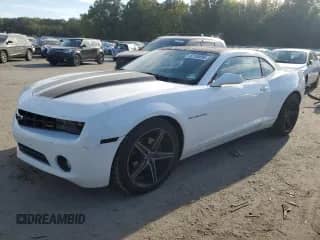 2013 Chevrolet Camaro LT с VIN 2G1FB1E31D9106877, выставлен на аукционе Copart как лот 82188695 с пробегом 185 840 миль миль и Списание • Salvage title. История ставок и продаж доступна на DreamBid. Изображение 1.