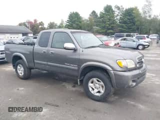 2003 Toyota Tundra SR5 с VIN 5TBBT44153S367917, выставлен на аукционе IAAI как лот 43310651 с пробегом 183 956 миль миль и . История ставок и продаж доступна на DreamBid. Изображение 1.