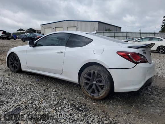 2014 Hyundai Genesis Coupe Ultimate с VIN KMHHU6KJ8EU118146, выставлен на аукционе Copart как лот 61331655 с пробегом 83 614 миль миль и Списание • Salvage title. История ставок и продаж доступна на DreamBid. Изображение 2.