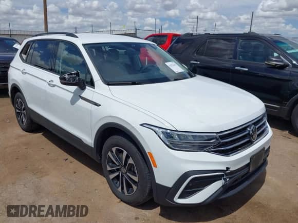 2024 Volkswagen Tiguan S с VIN 3VVRB7AX3RM133188, выставлен на аукционе IAAI как лот 42570449 с пробегом 8 400 миль миль и . История ставок и продаж доступна на DreamBid. Изображение 1.