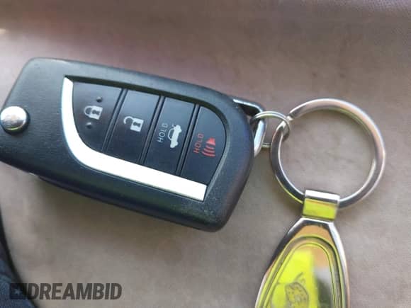 2021 Toyota Corolla LE с VIN JTDEPMAE0MJ127348, выставлен на аукционе IAAI как лот 43089933 с пробегом 40 860 миль миль и . История ставок и продаж доступна на DreamBid. Изображение 11.