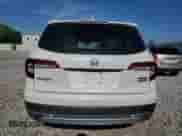 2019 Honda Pilot Touring 8-Passenger z VIN 5FNYF6H91KB085992, wystawiony jako Copart lot #57555005 z przebiegiem 59 063 mil mil oraz Szkoda całkowita • Salvage title. Historia ofert i sprzedaży dostępna na DreamBid. Obrazek 6.