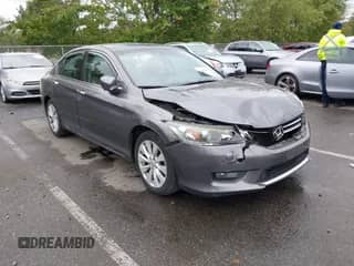 2015 Honda Accord EX-L z VIN 1HGCR3F89FA002898, wystawiony jako IAAI lot #43241340 z przebiegiem 169 818 mil mil oraz . Historia ofert i sprzedaży dostępna na DreamBid. Obrazek 1.