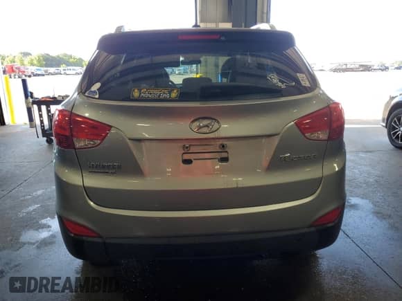 2010 Hyundai Tucson Limited z VIN KM8JU3AC2AU108306, wystawiony jako Copart lot #69644225 z przebiegiem 136 910 mil mil oraz Szkoda całkowita • Salvage title. Historia ofert i sprzedaży dostępna na DreamBid. Obrazek 6.