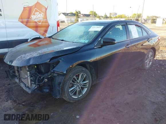 2016 Toyota Camry SE with VIN 4T1BF1FK3GU613296, listed as a IAAI auction lot 43379055 with 109,666 mi miles and . Bid and sale history available at DreamBid. Image 2.