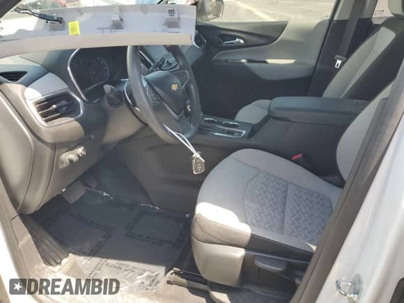 2022 Chevrolet Equinox LS z VIN 3GNAXHEV6NS105040, wystawiony jako Copart lot #58010855 z przebiegiem 32 830 mil mil oraz Szkoda całkowita • Salvage title. Historia ofert i sprzedaży dostępna na DreamBid. Obrazek 7.