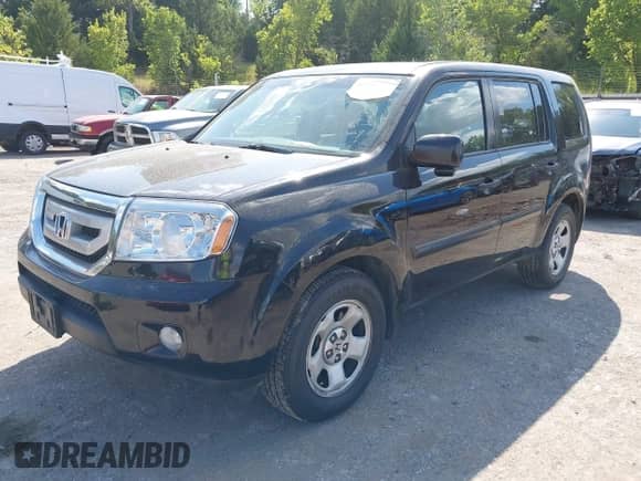 2010 Honda Pilot LX with VIN 5FNYF3H26AB010740, listed as a IAAI auction lot 43047959 with 152,504 mi miles and . Bid and sale history available at DreamBid. Image 2.
