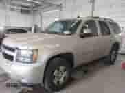 2013 Chevrolet Tahoe LT с VIN 1GNSKBE06DR152932, выставлен на аукционе IAAI как лот 43432839 с пробегом 164 049 миль миль и . История ставок и продаж доступна на DreamBid. Изображение 2.