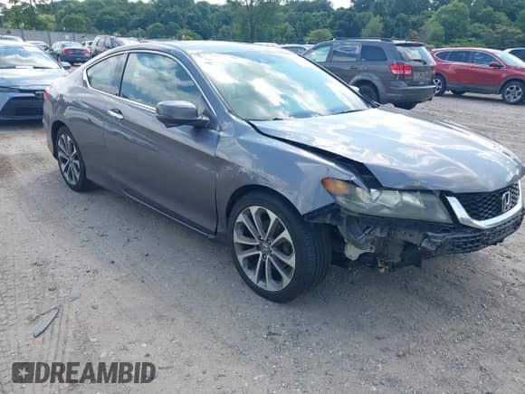 2015 Honda Accord EX-L z VIN 1HGCT2B85FA009123, wystawiony jako IAAI lot #42740494 z przebiegiem 213 485 mil mil oraz . Historia ofert i sprzedaży dostępna na DreamBid. Obrazek 1.