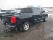 2017 Chevrolet Silverado 1500 LTZ z VIN 3GCUKSEC5HG161820, wystawiony jako IAAI lot #42139613 z przebiegiem 71 485 mil mil oraz . Historia ofert i sprzedaży dostępna na DreamBid. Obrazek 4.