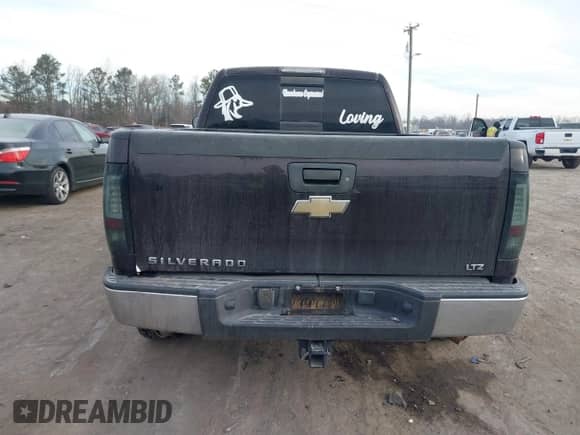 2009 Chevrolet Silverado 1500 LTZ z VIN 1GCEK39J09Z200009, wystawiony jako IAAI lot #41414164 z przebiegiem 192 030 mil mil oraz . Historia ofert i sprzedaży dostępna na DreamBid. Obrazek 16.