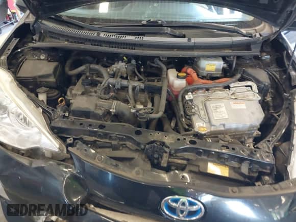 2014 Toyota Prius One with VIN JTDKDTB30E1574508, listed as a IAAI auction lot 42665420 with 172,099 mi miles and . Bid and sale history available at DreamBid. Image 10.