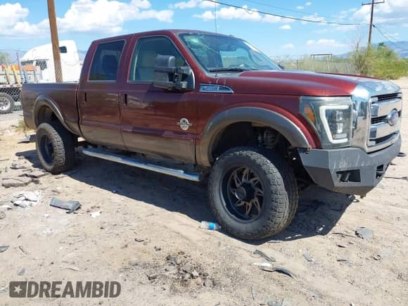 2015 Ford F-250 Lariat z VIN 1FT7W2BT4FEB04440, wystawiony jako IAAI lot #43252943 z przebiegiem 230 062 mil mil oraz . Historia ofert i sprzedaży dostępna na DreamBid. Obrazek 1.