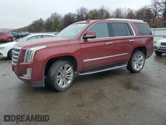 2019 Cadillac Escalade with VIN NY76920, listed as a Copart auction lot 88624235 with 59,011 mi miles and Non repairable. Bid and sale history available at DreamBid. Image 1.