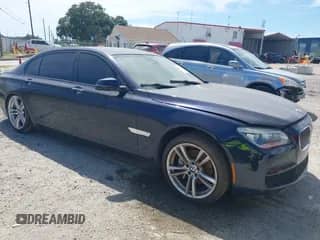 2013 BMW 7 Series 740Li с VIN WBAYE4C57DD137158, выставлен на аукционе IAAI как лот 42674845 с пробегом 117 567 миль миль и . История ставок и продаж доступна на DreamBid. Изображение 1.