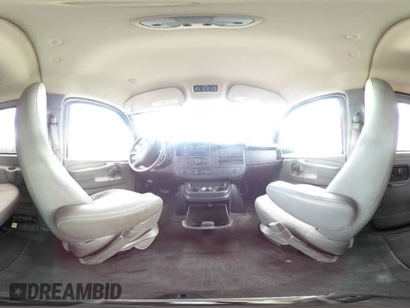 2013 Chevrolet Express Passenger LT с VIN 1GAZG1FG5D1119815, выставлен на аукционе Copart как лот 81799965 с пробегом 197 962 миль миль и Списание • Salvage title. История ставок и продаж доступна на DreamBid. Изображение 15.