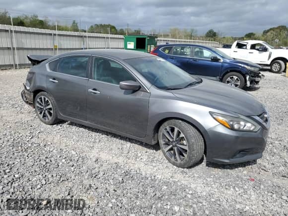 2016 Nissan Altima SR z VIN 1N4AL3AP6GN383356, wystawiony jako Copart lot #51661095 z przebiegiem 100 176 mil mil oraz Szkoda całkowita • Salvage title. Historia ofert i sprzedaży dostępna na DreamBid. Obrazek 4.