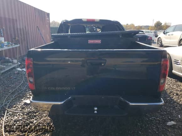 2008 Chevrolet Colorado 2LT z VIN 1GCDS13E688128541, wystawiony jako Copart lot #77843514 z przebiegiem 186 288 mil mil oraz Szkoda całkowita • Salvage title. Historia ofert i sprzedaży dostępna na DreamBid. Obrazek 6.