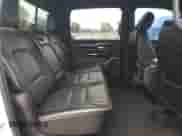 2020 Ram 1500 Laramie z VIN 1C6RREJT7LN160720, wystawiony jako Copart lot #70410455 z przebiegiem 55 863 mil mil oraz Nie do naprawy • Non repairable. Historia ofert i sprzedaży dostępna na DreamBid. Obrazek 10.