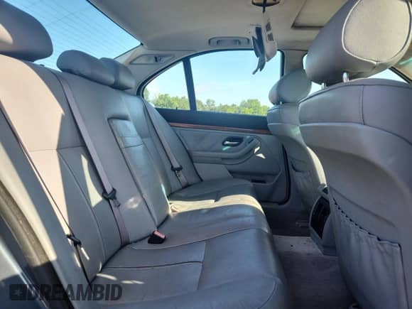 2001 BMW 5 Series 530i с VIN WBADT634X1CF01438, выставлен на аукционе Copart как лот 65376235 с пробегом 377 239 миль миль и Списание • Salvage title. История ставок и продаж доступна на DreamBid. Изображение 10.