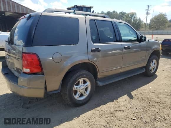2005 Ford Explorer XLT с VIN 1FMZU73K35UA99930, выставлен на аукционе Copart как лот 84585245 с пробегом 307 382 миль миль и Списание • Salvage title. История ставок и продаж доступна на DreamBid. Изображение 3.