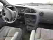 1998 Dodge Caravan LE z VIN 1B4GP54L8WB659336, wystawiony jako Copart lot #49106765 z przebiegiem 202 959 mil mil oraz Szkoda całkowita • Salvage title. Historia ofert i sprzedaży dostępna na DreamBid. Obrazek 8.