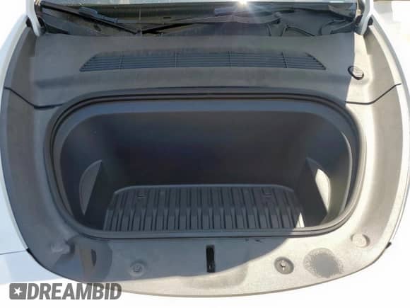 2023 Tesla Model Y Long Range with VIN 7SAYGDEE6PA130256, listed as a Copart auction lot 65733695 with 40,057 mi miles and Clean title. Bid and sale history available at DreamBid. Image 12.