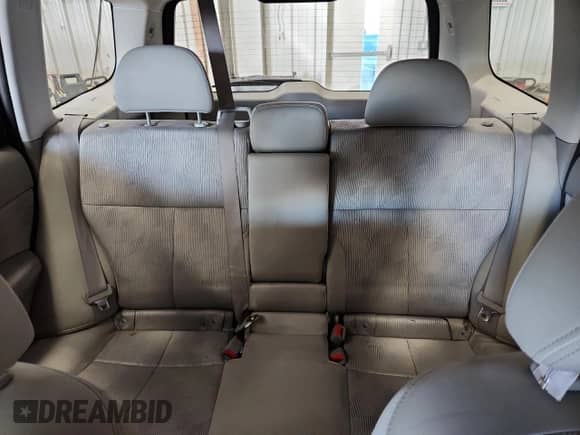 2010 Subaru Forester X z VIN JF2SH6BC2AH794161, wystawiony jako Copart lot #86333535 z przebiegiem 165 808 mil mil oraz Nie do naprawy • Non repairable. Historia ofert i sprzedaży dostępna na DreamBid. Obrazek 10.