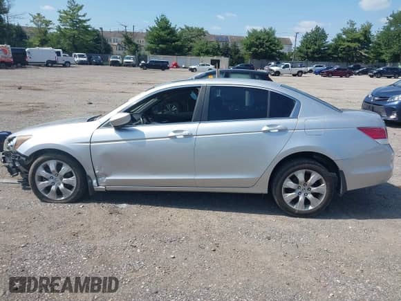 2008 Honda Accord EX with VIN 1HGCP26778A038471, listed as a IAAI auction lot 42850915 with 156,701 mi miles and . Bid and sale history available at DreamBid. Image 14.