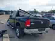 2017 Ram 1500 Lone Star z VIN 3C6RR6LT0HG640424, wystawiony jako IAAI lot #40871865 z przebiegiem 148 824 mil mil oraz . Historia ofert i sprzedaży dostępna na DreamBid. Obrazek 3.