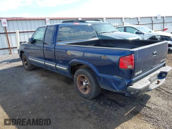 2001 Chevrolet S-10 LS с VIN 1GCCS19W718125410, выставлен на аукционе IAAI как лот 42352593 с пробегом 197 127 миль миль и . История ставок и продаж доступна на DreamBid. Изображение 3.