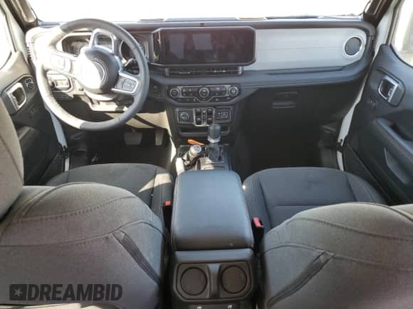 2025 Jeep Wrangler Sahara with VIN 1C4RJXP6XSW579389, listed as a Copart auction lot 82042905 with 11,393 mi miles and Clean title. Bid and sale history available at DreamBid. Image 8.