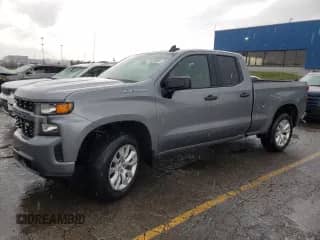 2021 Chevrolet Silverado 1500 Custom с VIN 1GCRYBEK8MZ183123, выставлен на аукционе Copart как лот 55388995 с пробегом 40 898 миль миль и Чистый • Clean title. История ставок и продаж доступна на DreamBid. Изображение 1.