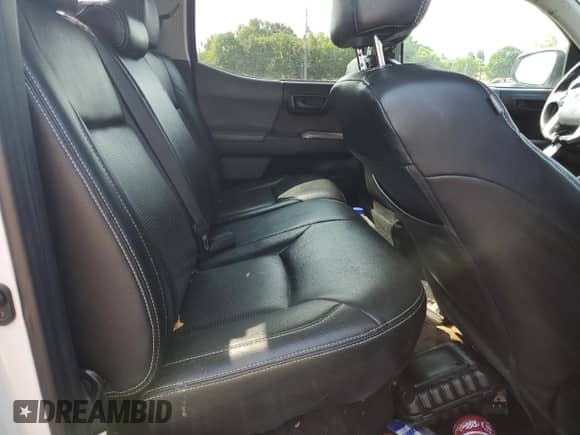 2019 Toyota Tacoma SR5 с VIN 5TFDZ5BN7KX041281, выставлен на аукционе Copart как лот 80924775 с пробегом Не указан миль и Списание • Salvage title. История ставок и продаж доступна на DreamBid. Изображение 10.