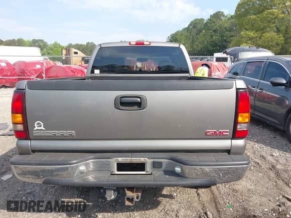 2007 GMC Sierra 1500 SLT с VIN 1GTEK19Z77Z114591, выставлен на аукционе IAAI как лот 42070380 с пробегом 206 060 миль миль и . История ставок и продаж доступна на DreamBid. Изображение 16.