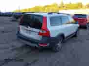 2012 Volvo XC70 T6 z VIN YV4902BZ5C1119267, wystawiony jako IAAI lot #43526347 z przebiegiem 134 945 mil mil oraz . Historia ofert i sprzedaży dostępna na DreamBid. Obrazek 4.