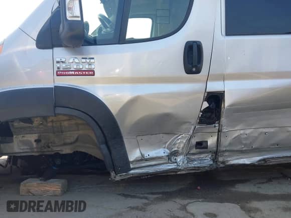 2019 Ram ProMaster Cargo with VIN 3C6TRVBG8KE502976, listed as a IAAI auction lot 42736921 with 168,855 mi miles and . Bid and sale history available at DreamBid. Image 17.