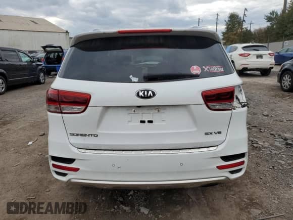 2018 Kia Sorento SX z VIN 5XYPKDA52JG377483, wystawiony jako Copart lot #86713855 z przebiegiem 125 691 mil mil oraz Szkoda całkowita • Salvage title. Historia ofert i sprzedaży dostępna na DreamBid. Obrazek 6.