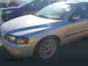 2004 Volvo S60 с VIN YV1RS59V242388043, выставлен на аукционе IAAI как лот 43505136 с пробегом 176 188 миль миль и . История ставок и продаж доступна на DreamBid. Изображение 6.