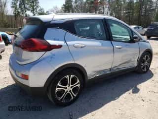 2018 Chevrolet Bolt EV Premier z VIN 1G1FX6S03J4117760, wystawiony jako Copart lot #49595633 z przebiegiem 48 689 mil mil oraz . Historia ofert i sprzedaży dostępna na DreamBid. Obrazek 3.