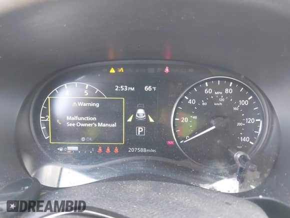 2022 Nissan Kicks SR z VIN 3N1CP5DVXNL485174, wystawiony jako IAAI lot #42262161 z przebiegiem 207 588 mil mil oraz . Historia ofert i sprzedaży dostępna na DreamBid. Obrazek 7.