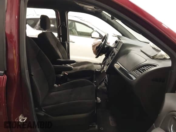 2019 Dodge Grand Caravan SE с VIN 2C4RDGBG4KR756745, выставлен на аукционе IAAI как лот 42369007 с пробегом 108 991 миль миль и . История ставок и продаж доступна на DreamBid. Изображение 5.