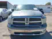 2011 Ram 1500 SLT z VIN 1D7RV1GT6BS705168, wystawiony jako IAAI lot #42221247 z przebiegiem 244 865 mil mil oraz . Historia ofert i sprzedaży dostępna na DreamBid. Obrazek 12.